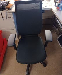 [#B13-208] Black Chair