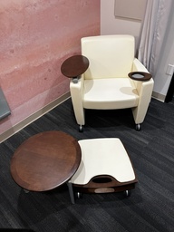 [#B12-47] Cream Lounge Chair &amp; Ottoman