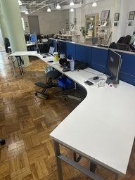 [#E7-3323] Curved Desk Pod, seats 4 (191 inch L)