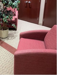 [#B12-10] Pink Arm Chair