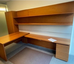 [#E8-5 (64)] Right-Hand Desk, 9’6 x 5’6