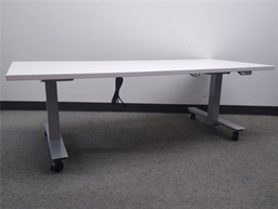 [#E10-15] 72" Knoll White Electric Caster Lower- height adjustable desk