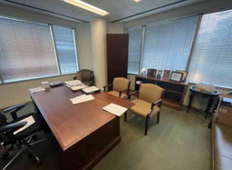 [#E8-36] Private office suite (9)