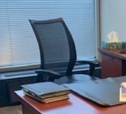 [#B13-5] Task chair, black mesh