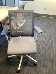 [#B13-113] Steelcase Think Chair