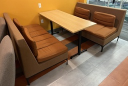 [#B3-55] Booth Seating 