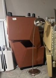 [#B12-2] Soft seating, red