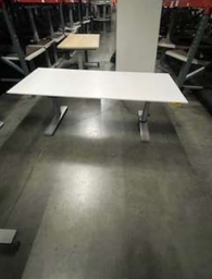 [#E10-27] Steelcase: Desk,72x30