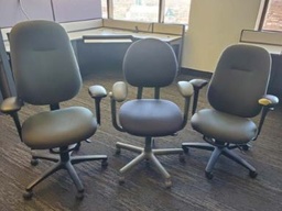 [#B13-6] Task Chair