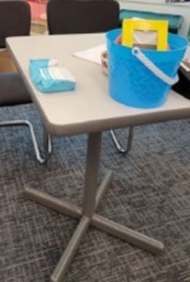 [#C5-10] Table, white top, grey x-base, 24" x 30" 