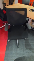 [#B5-7] Mesh Conference Chair