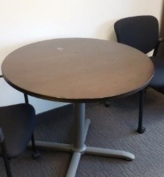 [#C5] Small Round Stationary Table