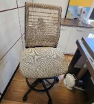 [#B12-5] Teller Stool