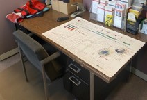 [#E3] Metal Desk