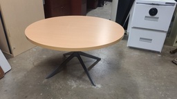 [#C5-9] Table ronde (circonférence de 3' x hauteur de 19")
