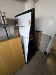 [#F5-53] white board