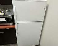 [#G10-142] Fridge