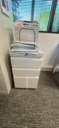 [#D16] Pedestal, 3 Drawer