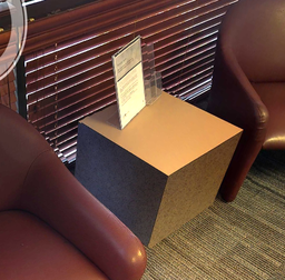 [#C11-4] Small Cube Side Table