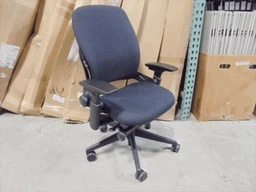 [#B13-2] Steelcase Leap Desk Chair Highback Adj Arms - Black