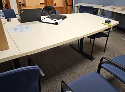 [#C5-17] Boat Shape Table (71L x 47W x 29.5H)