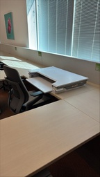 [#I8-65] Ergotron desk risers misc brands