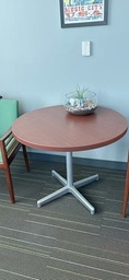 [#C3-48] Round Table (36x29)