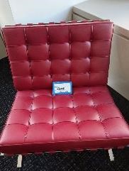 [#B12-120] 赤い革張りのソファ | Red Leather Sofa