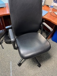 [#B13] Leather Task Chair