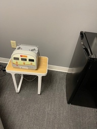 [#C11-10] Small Side Tab;e