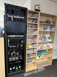 [#D4-3] Skinny bookcase