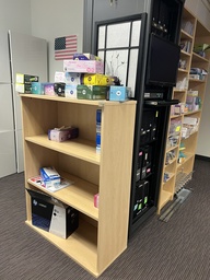 [#D2-5] Brown bookcase (short)