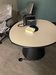 [#C2-23] Table Brayton (Qty: 1)