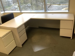 [#E6-5] Steelcase L-Shape Desk