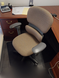 [#B13] Beige Task Chair