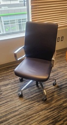 [#B13] Rolling Chair