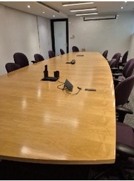 [#C7-43] Large Oak Confrence Table