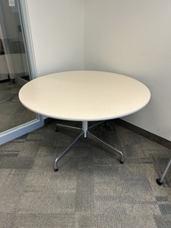 [#C4-9] Round Table