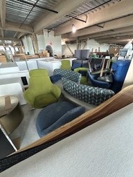 [#B12-86] Green Lounge Chair  