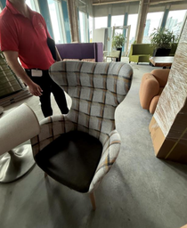 [#B12-70] Plaid OS Chair