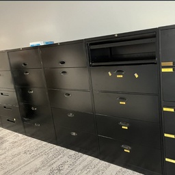 [#D12-8] High-density filing cabinets, key-based