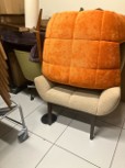 [#B12-11] Tufted Lounge Chair - Beige