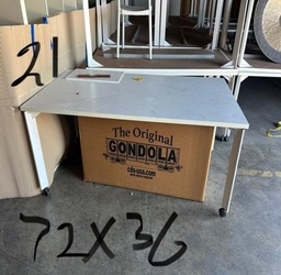 [#C6-94] 6x3’ table