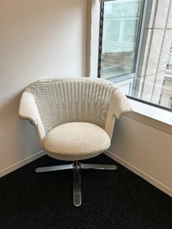 [#B8] Beige Guest Chair