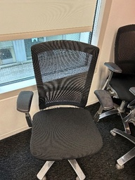 [#B13] Mesh Black Task Chair