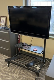 [#H16-6] TV W/ Mobile Display - LG 47