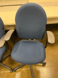 [#B13-19] Steelcase Blue Round Chair