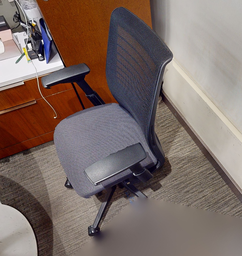 [#B13-4] Task Chair