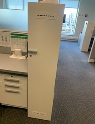 [#D18-7] Right Facing Cubpoard / Penderie droite