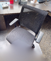[#B13-2] Grey &amp; black task chair with arms